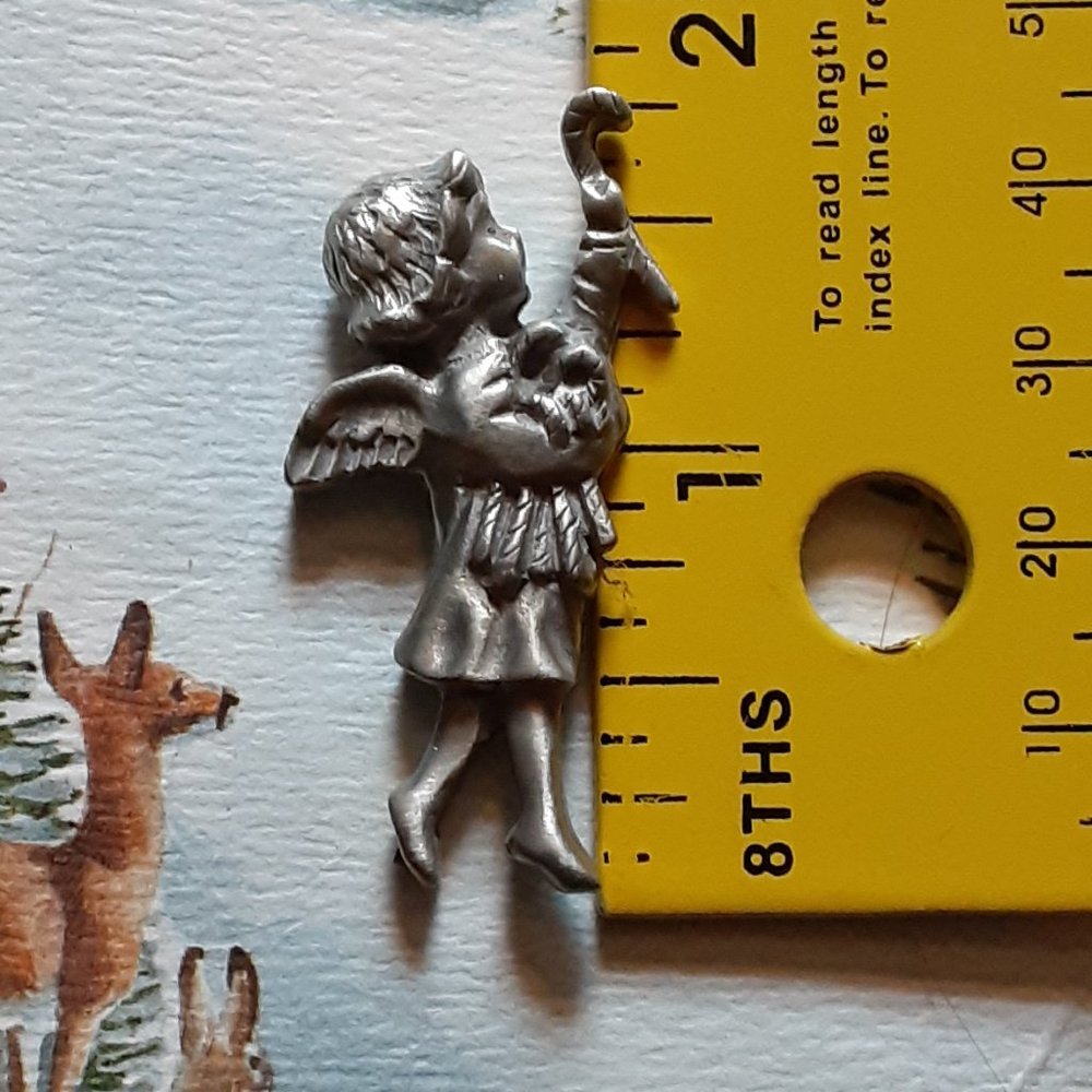 LINDSAY CLAIRE PEWTER PIN